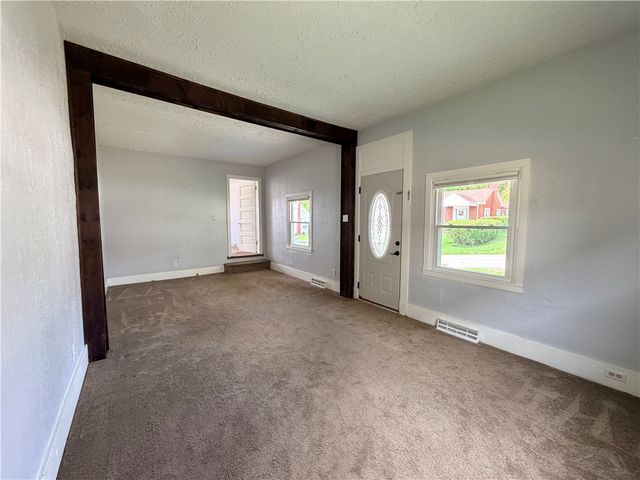 11 North St, Canonsburg, PA 15317