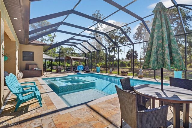 1912 Jung BLVD E, Naples, FL 34120