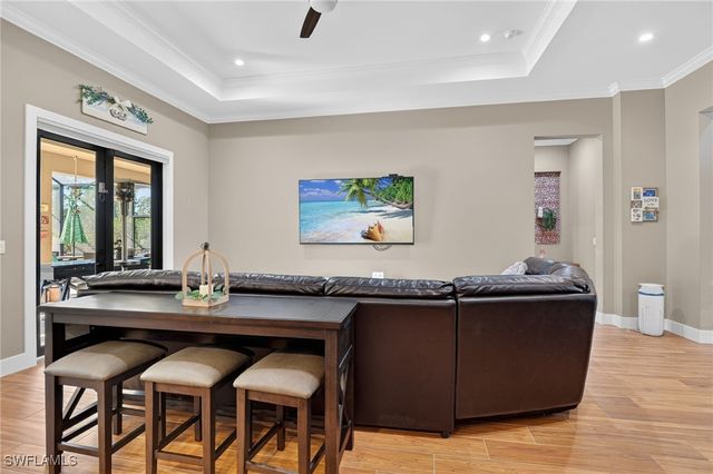 1912 Jung BLVD E, Naples, FL 34120