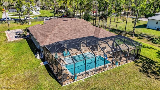 1912 Jung BLVD E, Naples, FL 34120