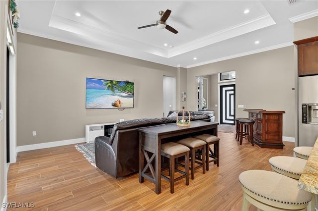 1912 Jung BLVD E, Naples, FL 34120