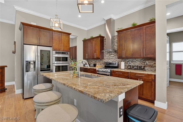 1912 Jung BLVD E, Naples, FL 34120