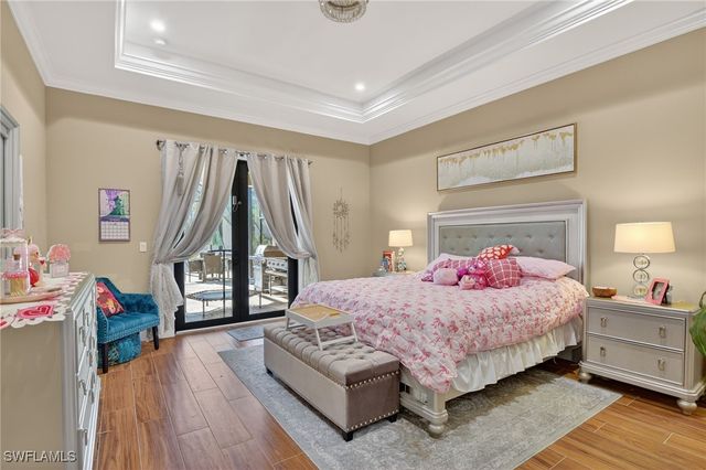 1912 Jung BLVD E, Naples, FL 34120