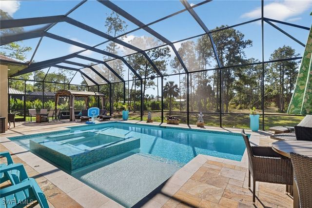 1912 Jung BLVD E, Naples, FL 34120