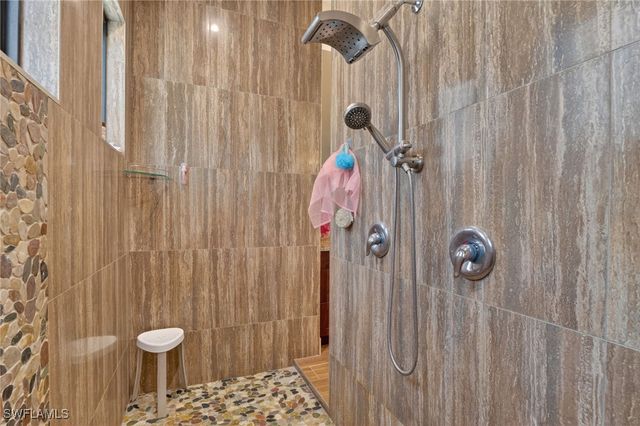 1912 Jung BLVD E, Naples, FL 34120