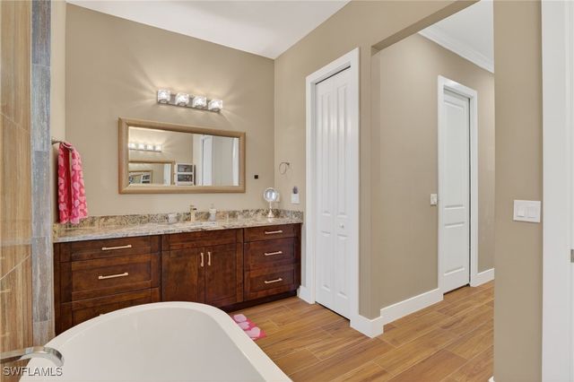 1912 Jung BLVD E, Naples, FL 34120