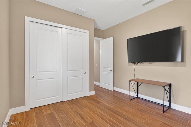 1912 Jung BLVD E, Naples, FL 34120