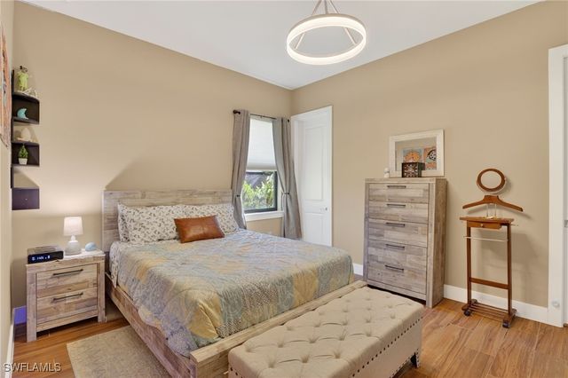 1912 Jung BLVD E, Naples, FL 34120