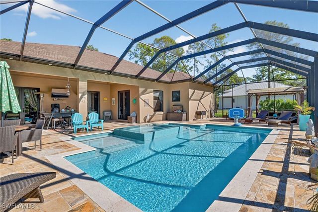 1912 Jung BLVD E, Naples, FL 34120