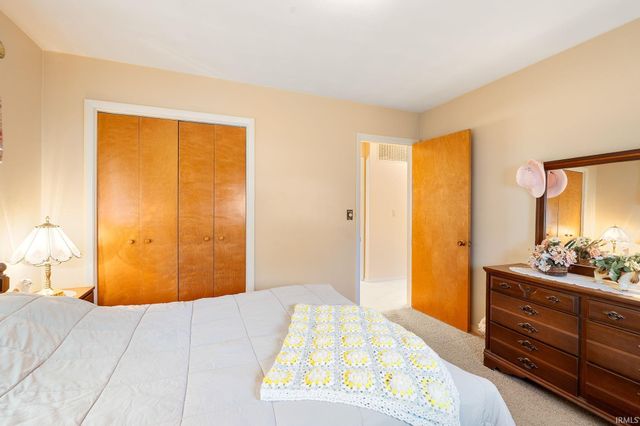 1100 Echo Lane, Bluffton, IN 46714