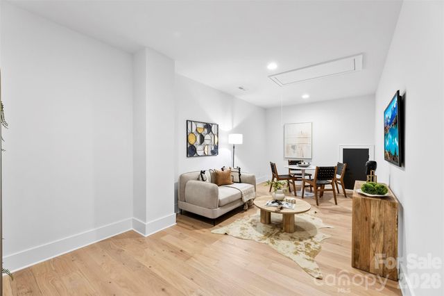 2021 South Street, Charlotte, NC 28208