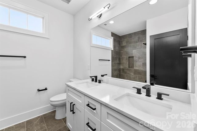 2021 South Street, Charlotte, NC 28208