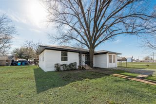 101 E Marshall Street, Palmer, TX 75152