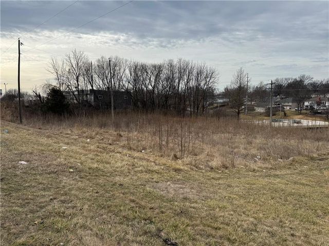 2900 S M 291 Highway, Independence, MO 64057