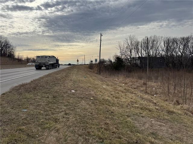 2900 S M 291 Highway, Independence, MO 64057