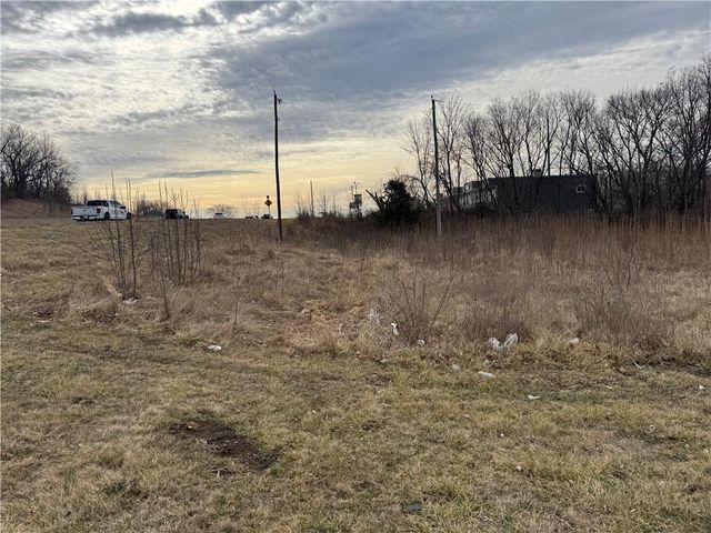 2900 S M 291 Highway, Independence, MO 64057