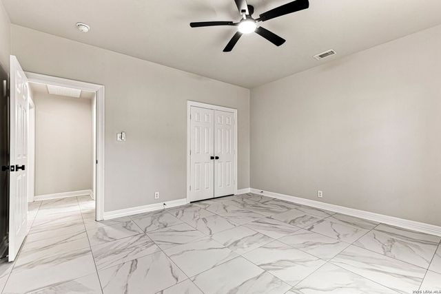 22 BENCHWOOD CIR, San Antonio, TX 78248