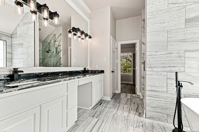22 BENCHWOOD CIR, San Antonio, TX 78248