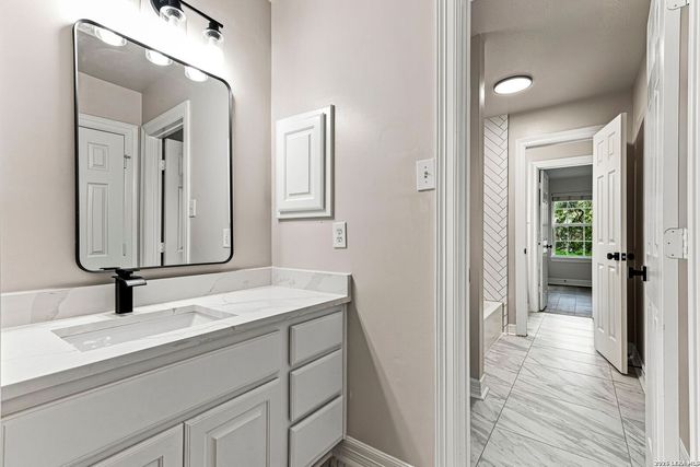 22 BENCHWOOD CIR, San Antonio, TX 78248