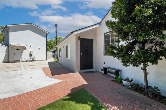 8040 Ranchito Avenue, Panorama City, CA 91402