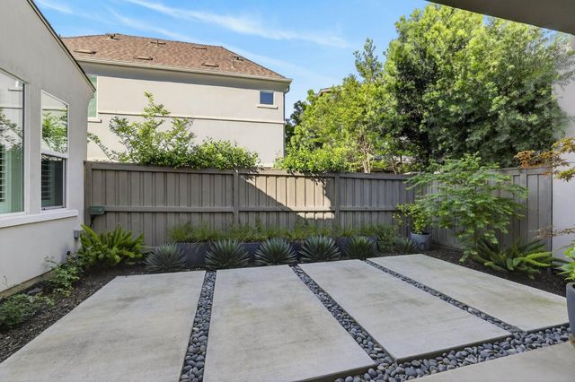 3178 dullanty Way, Sacramento, CA 95816