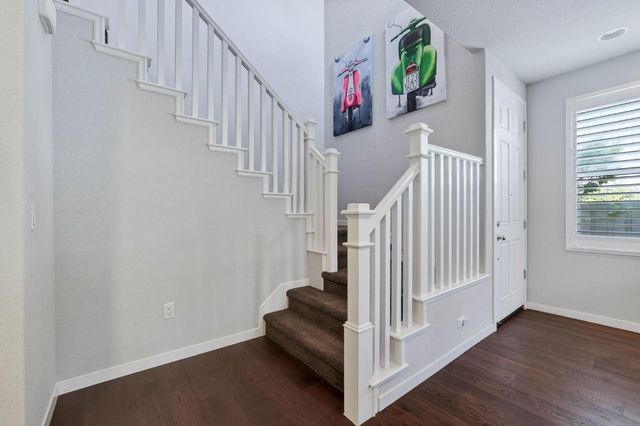 3178 dullanty Way, Sacramento, CA 95816