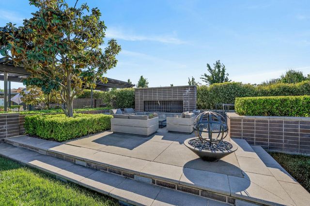 3178 dullanty Way, Sacramento, CA 95816