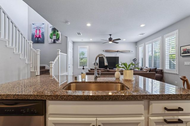 3178 dullanty Way, Sacramento, CA 95816