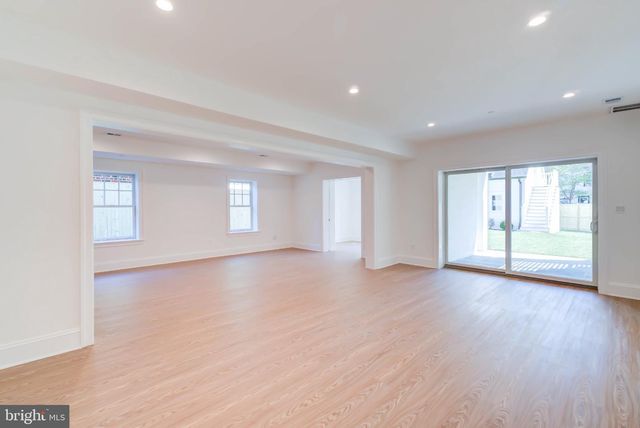 3118 PATTERSON ST NW, Washington, DC 20015