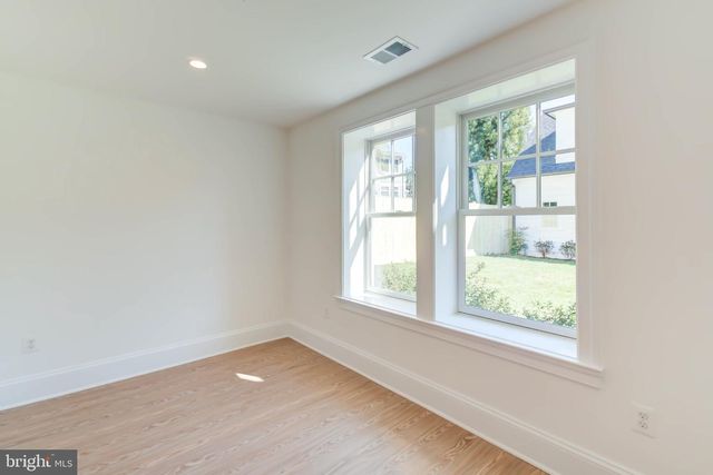 3118 PATTERSON ST NW, Washington, DC 20015