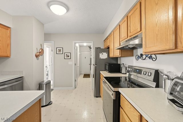 955 Bristol Lane, Streetsboro, OH 44241