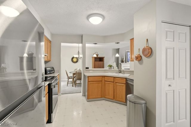 955 Bristol Lane, Streetsboro, OH 44241