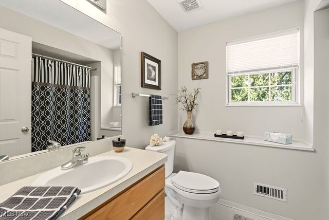 955 Bristol Lane, Streetsboro, OH 44241