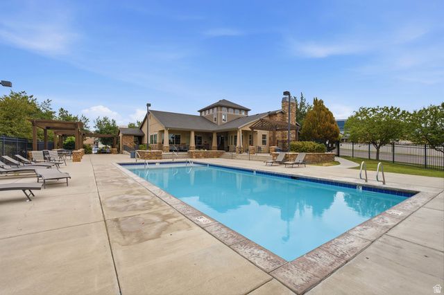 3753 N PRAIRIE GRASS DR, Lehi, UT 84048