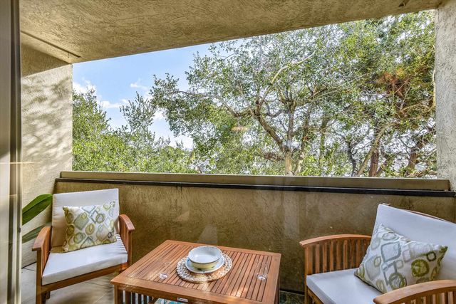 955 Shorepoint Ct 216, Alameda, CA 94501