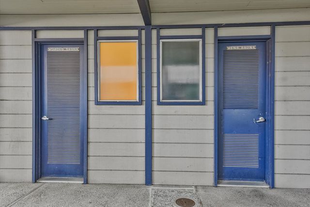 955 Shorepoint Ct 216, Alameda, CA 94501