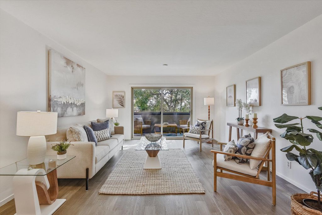 955 Shorepoint Ct 216, Alameda, CA 94501