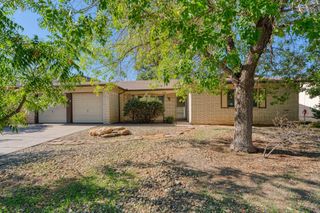 11720 GOLDEN GATE Avenue NE, Albuquerque, NM 87111