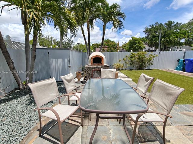470 SW 25th Rd, Miami, FL 33129