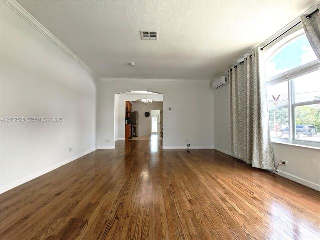 470 SW 25th Rd, Miami, FL 33129