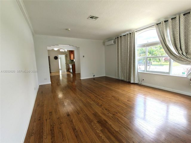 470 SW 25th Rd, Miami, FL 33129