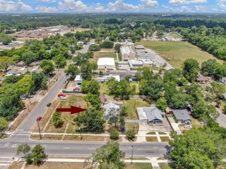 308 E Phillips Street, Conroe, TX 77301