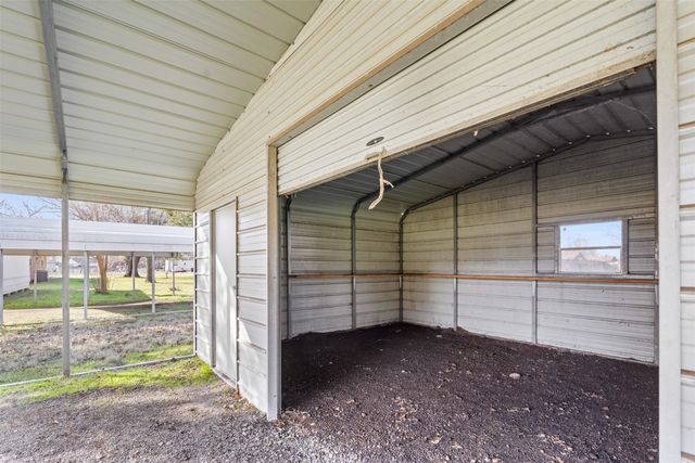 603 E Market Street, Mabank, TX 75147