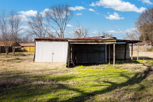 603 E Market Street, Mabank, TX 75147