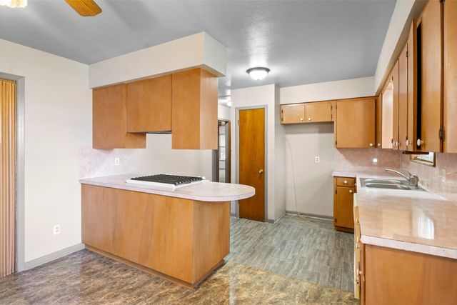 603 E Market Street, Mabank, TX 75147