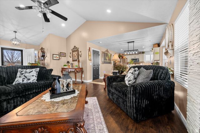 2337 S 1500 W, Woods Cross, UT 84087