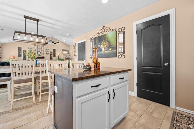 2337 S 1500 W, Woods Cross, UT 84087