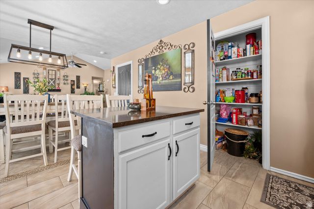 2337 S 1500 W, Woods Cross, UT 84087