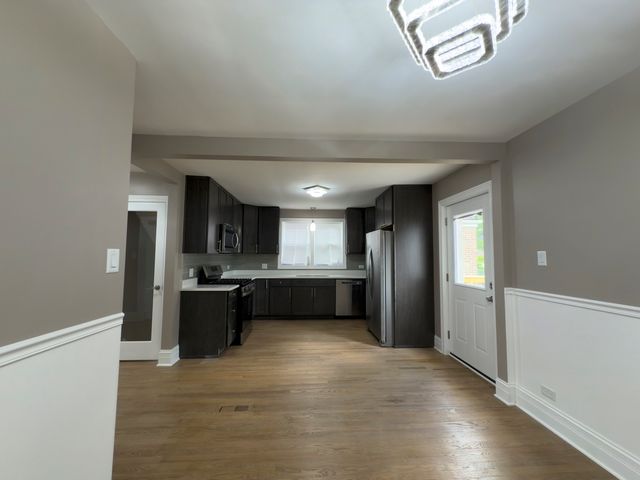 8432 S Yates Boulevard, Chicago, IL 60617