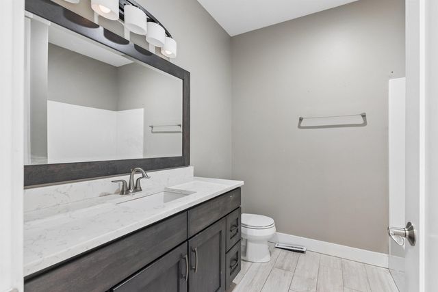 4419 Eden Way, Cedar Falls, IA 50613